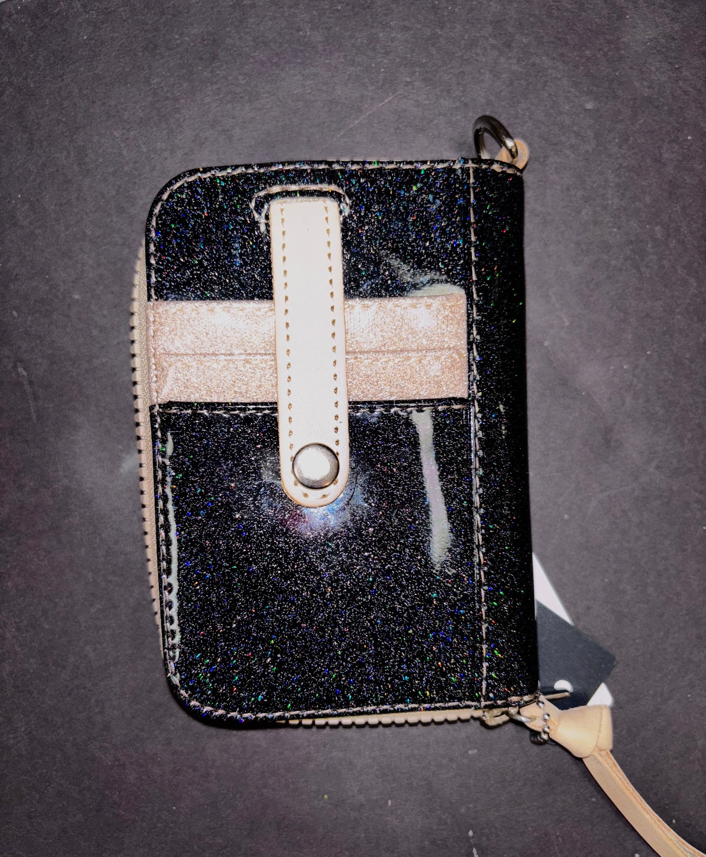 Consuela Zippy Wallet, Mariana