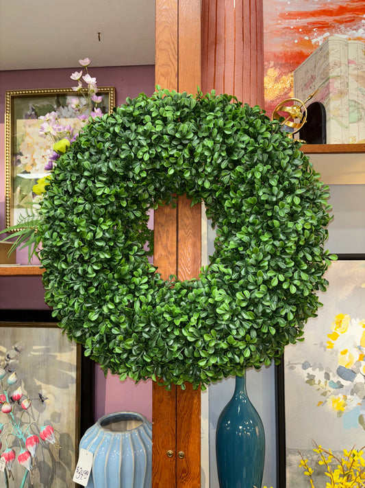 23" Boxwood Wreath
