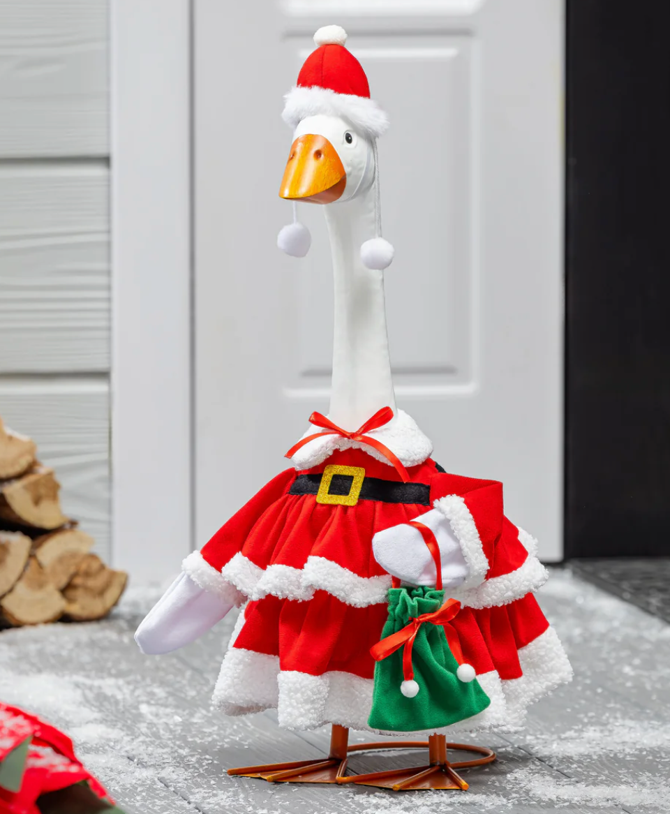 Giddy the Porch Goose Mrs. Claus Outfit