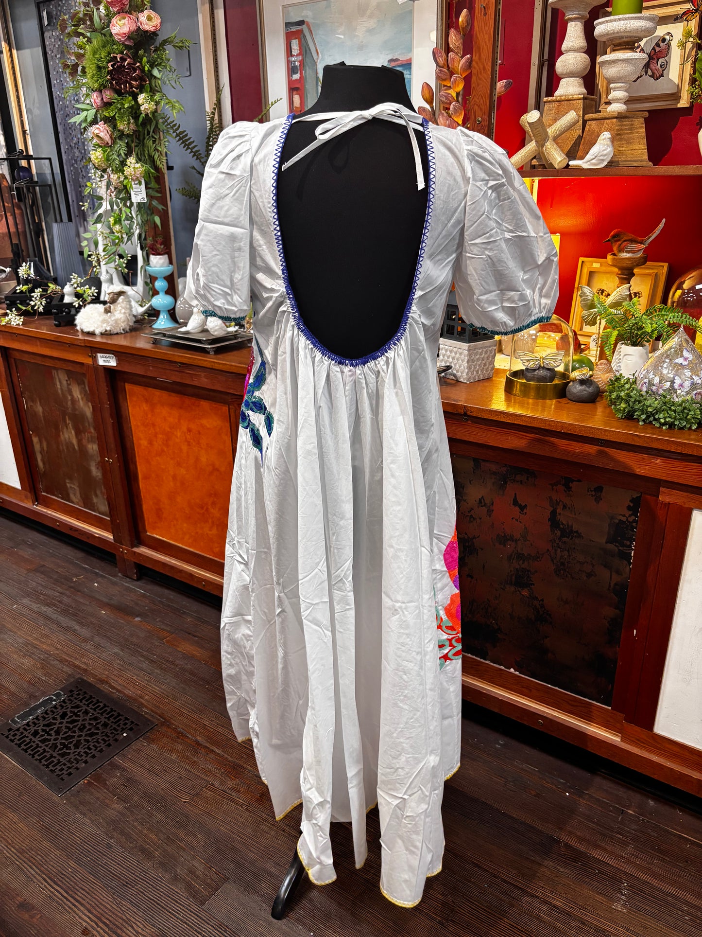 Queen of Sparkles White Tie Back Multi Crab Cotton Midi Dress