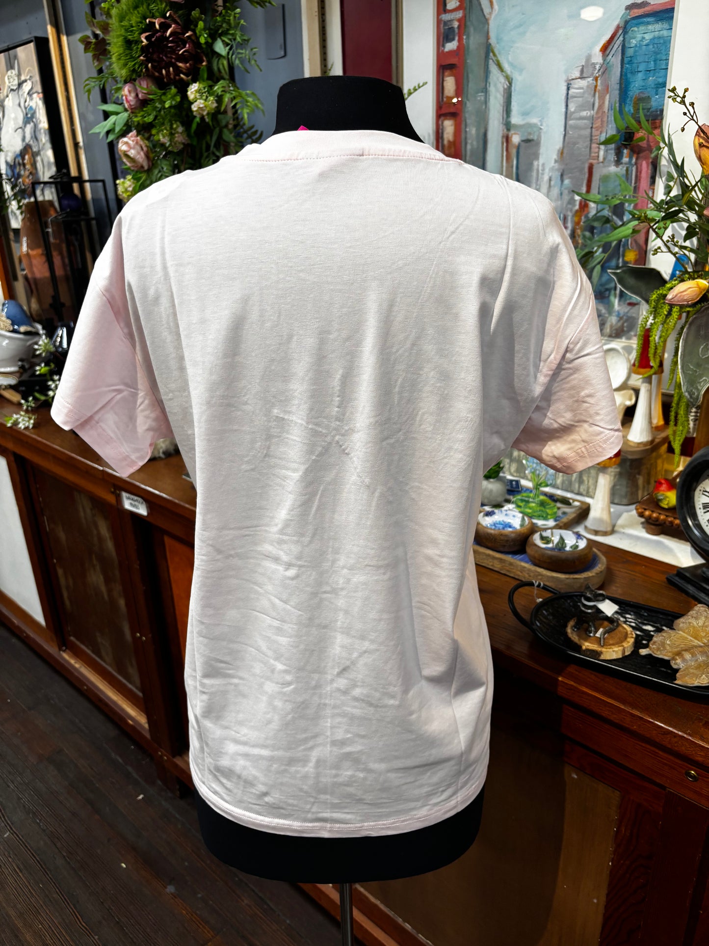 Queen of Sparkles Light Pink 'Beach' Tee